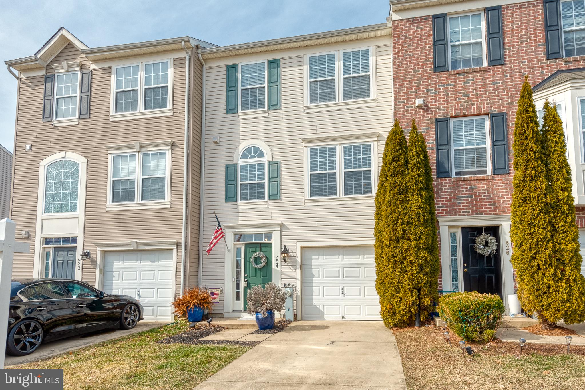 HOLLY WOODS - Residential