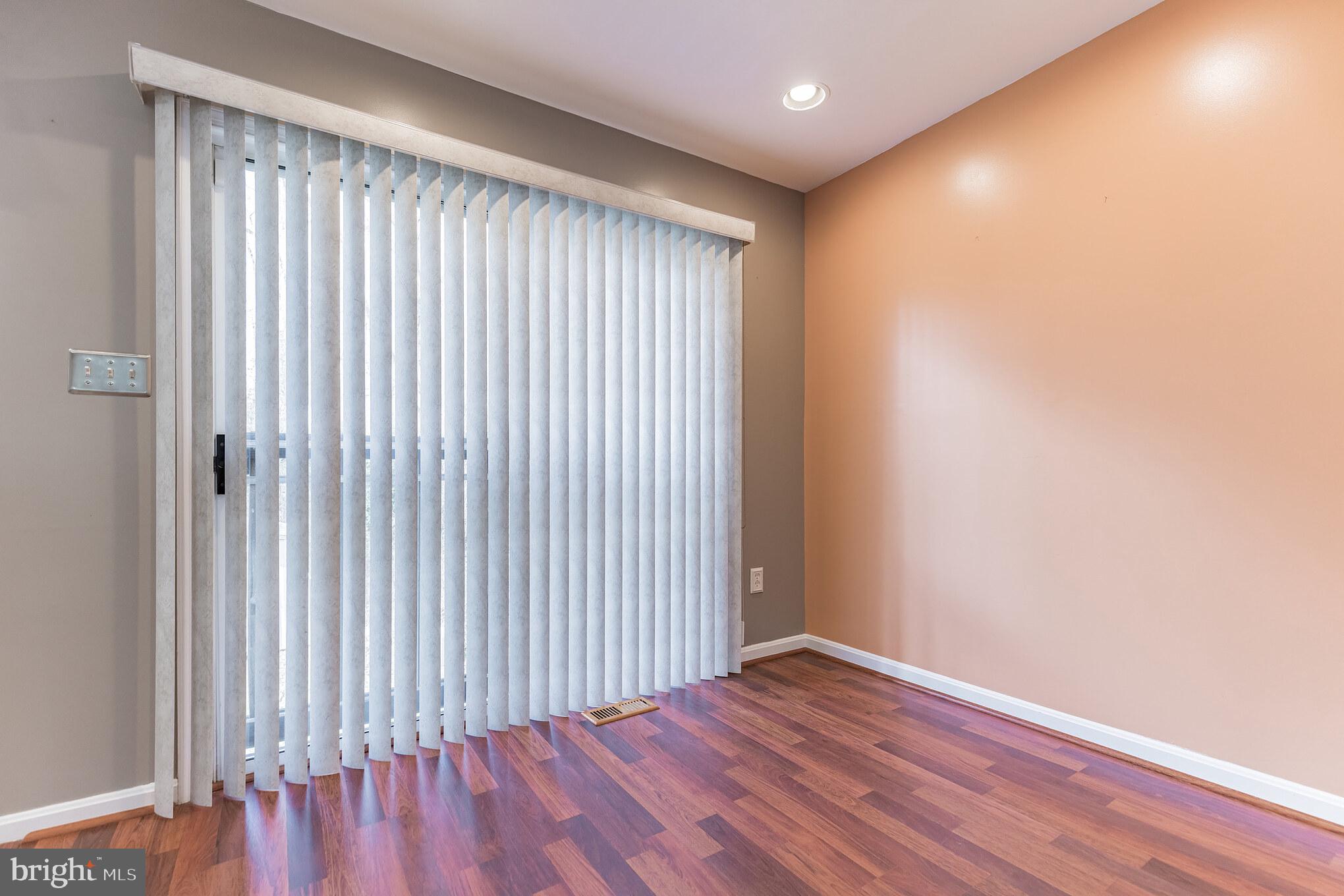 WILLOW CREEK-PLAT 1> - Residential