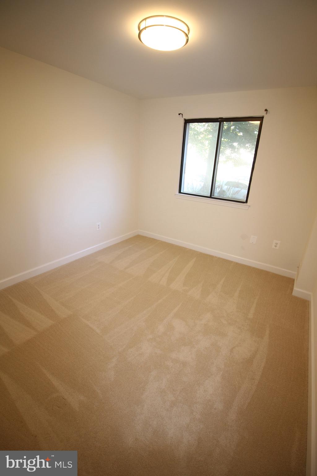 KING PARK WEST - Residential Lease