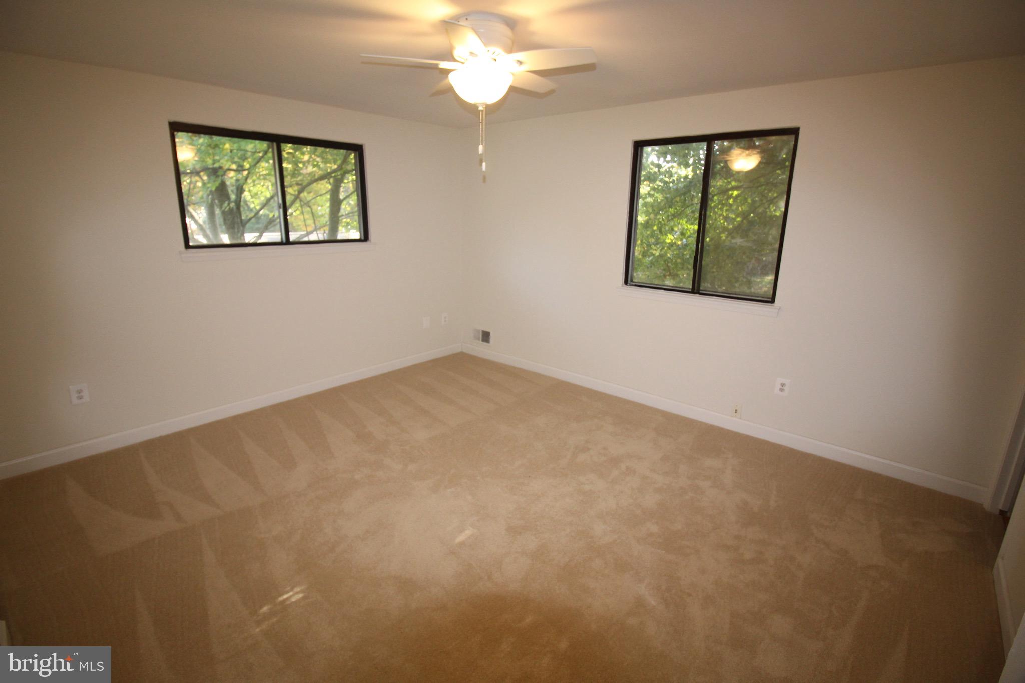 KING PARK WEST - Residential Lease