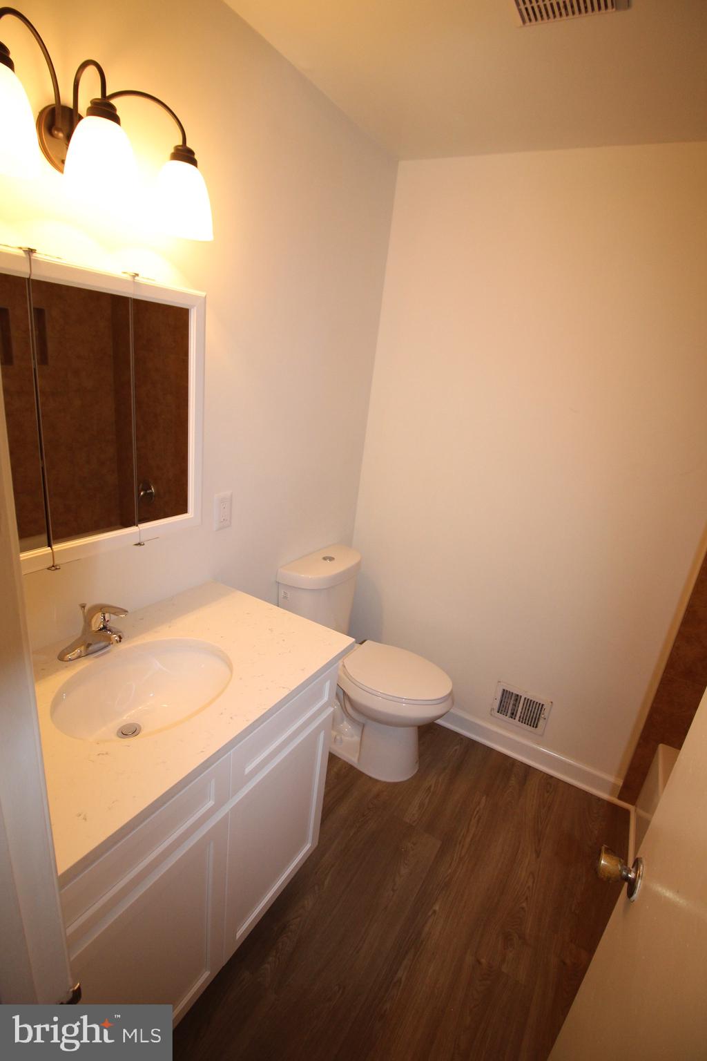 KING PARK WEST - Residential Lease