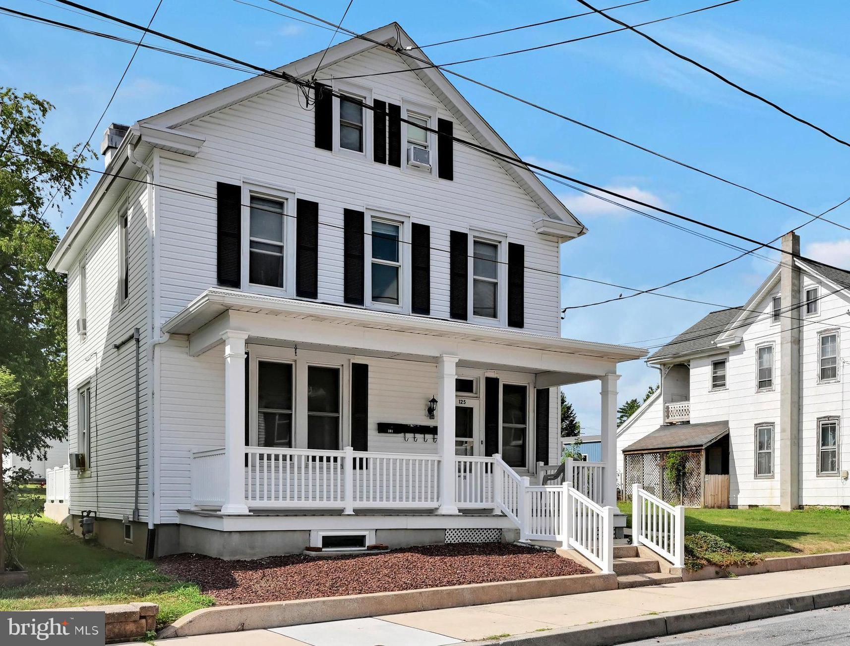 125 E WASHINGTON STREET
