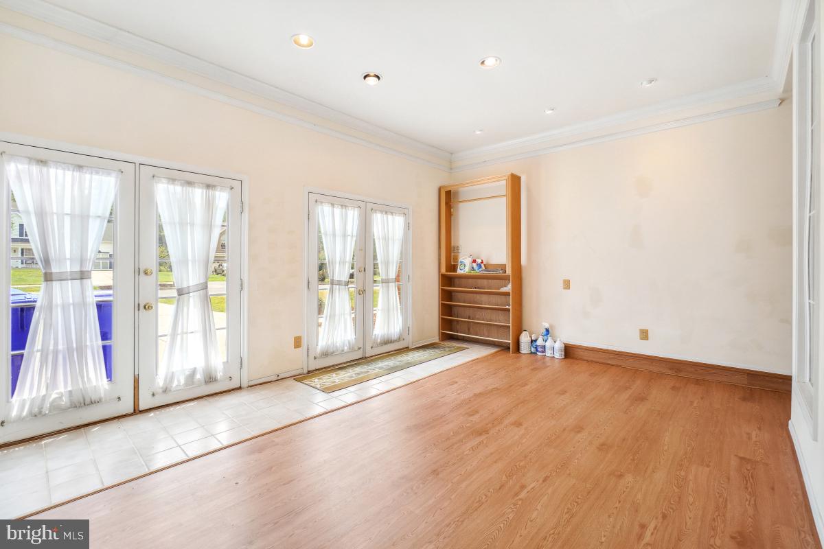 ASHFORD - Residential