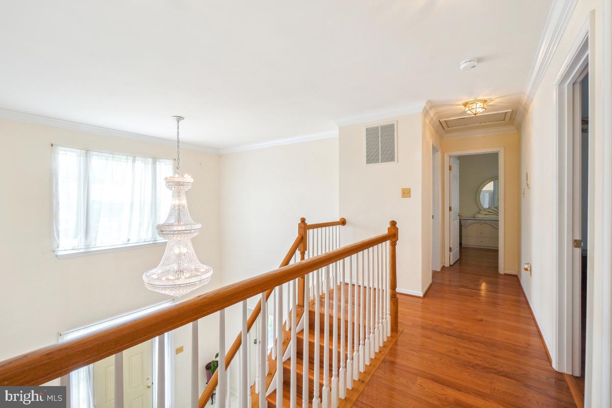 ASHFORD - Residential