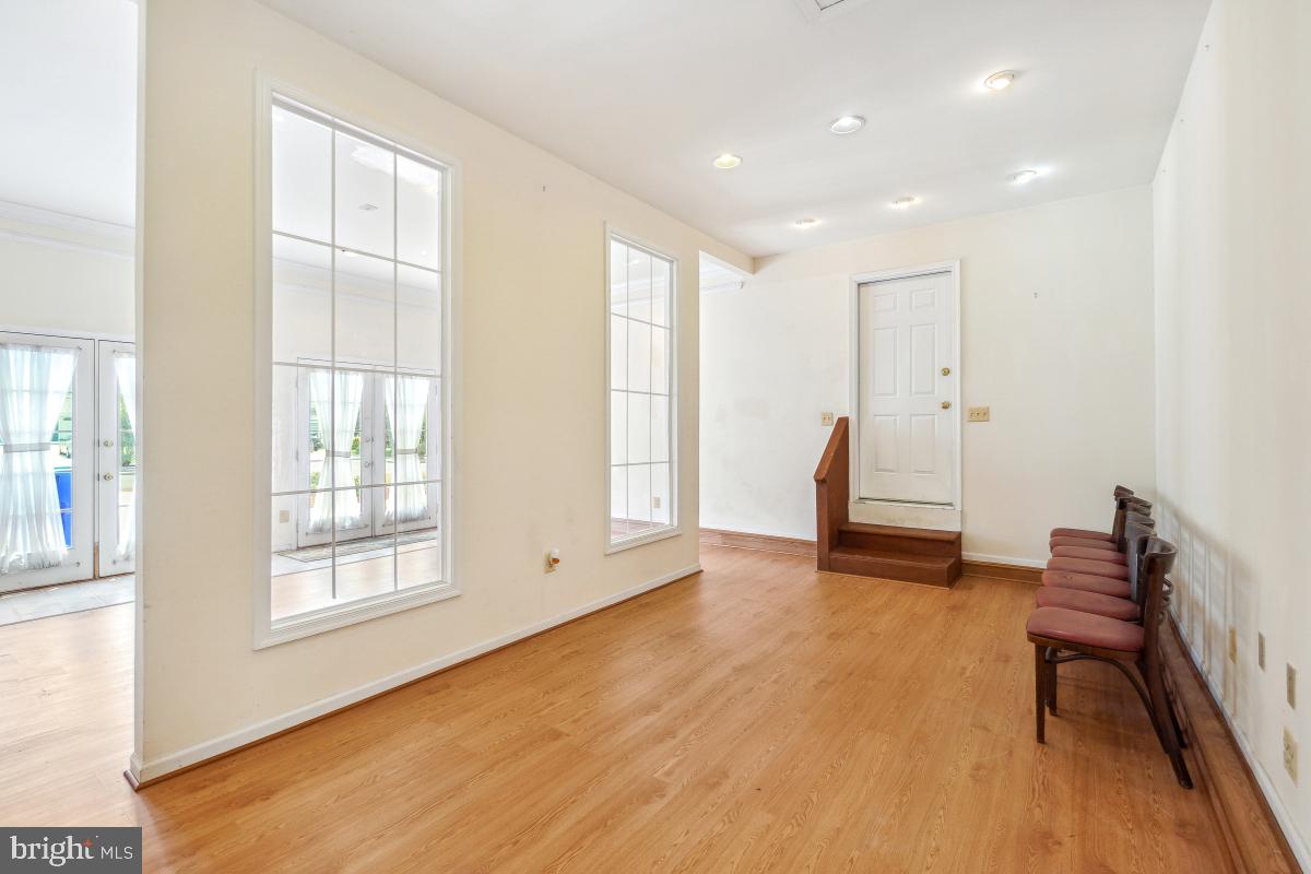 ASHFORD - Residential