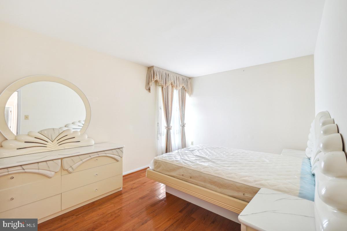 ASHFORD - Residential