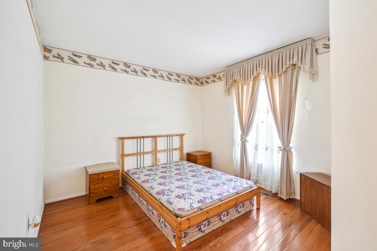 ASHFORD - Residential