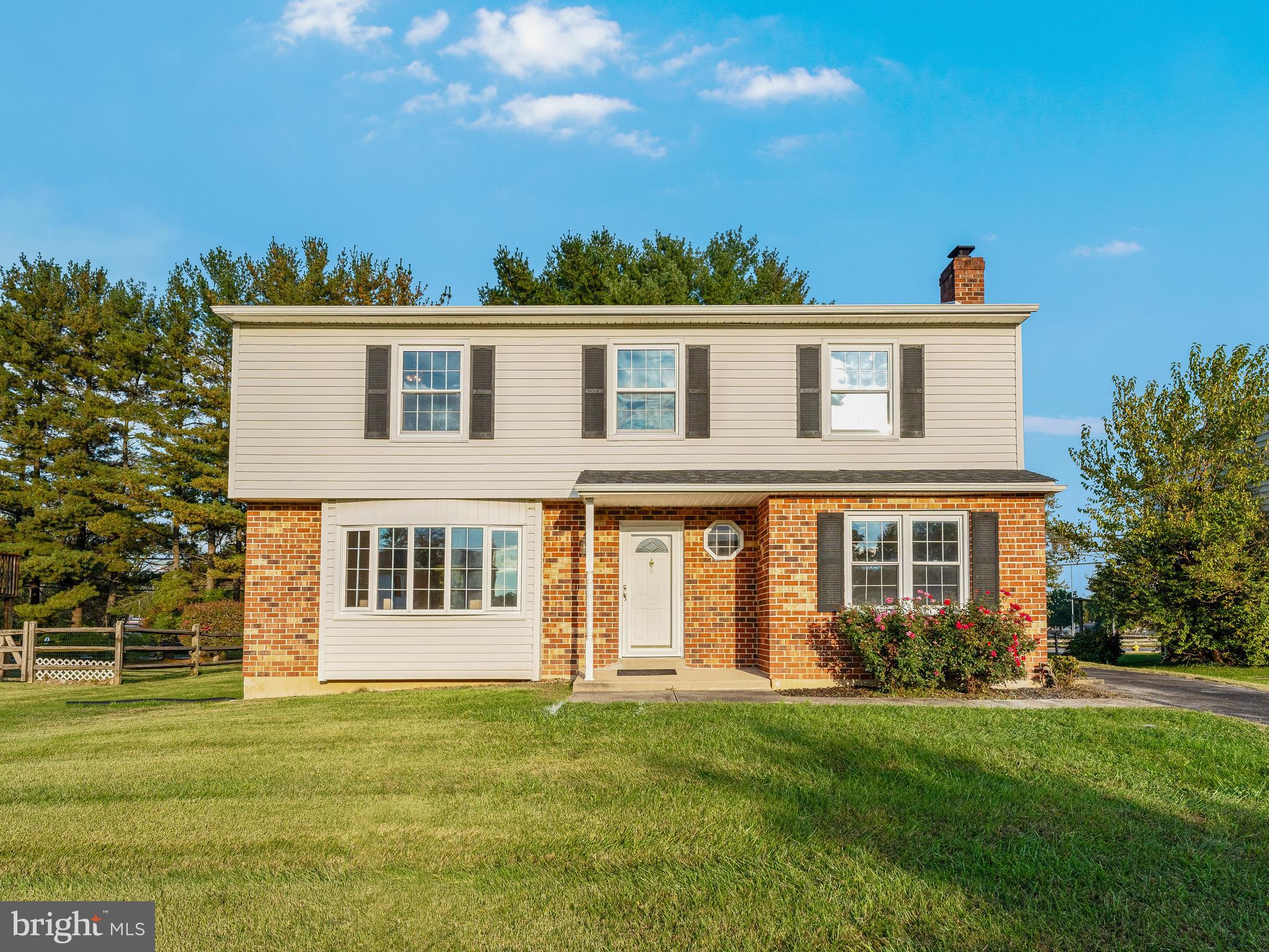 WILLOWBROOK - Residential