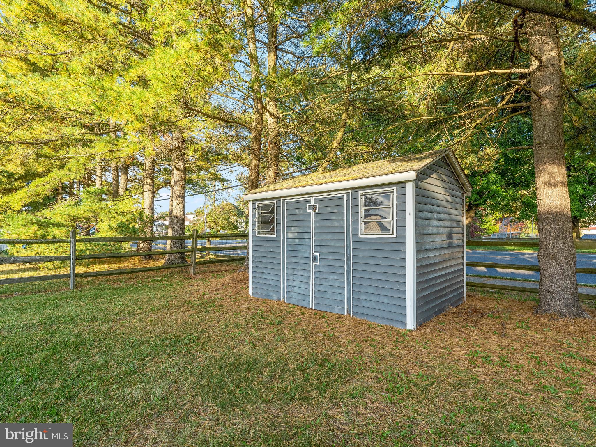 WILLOWBROOK - Residential