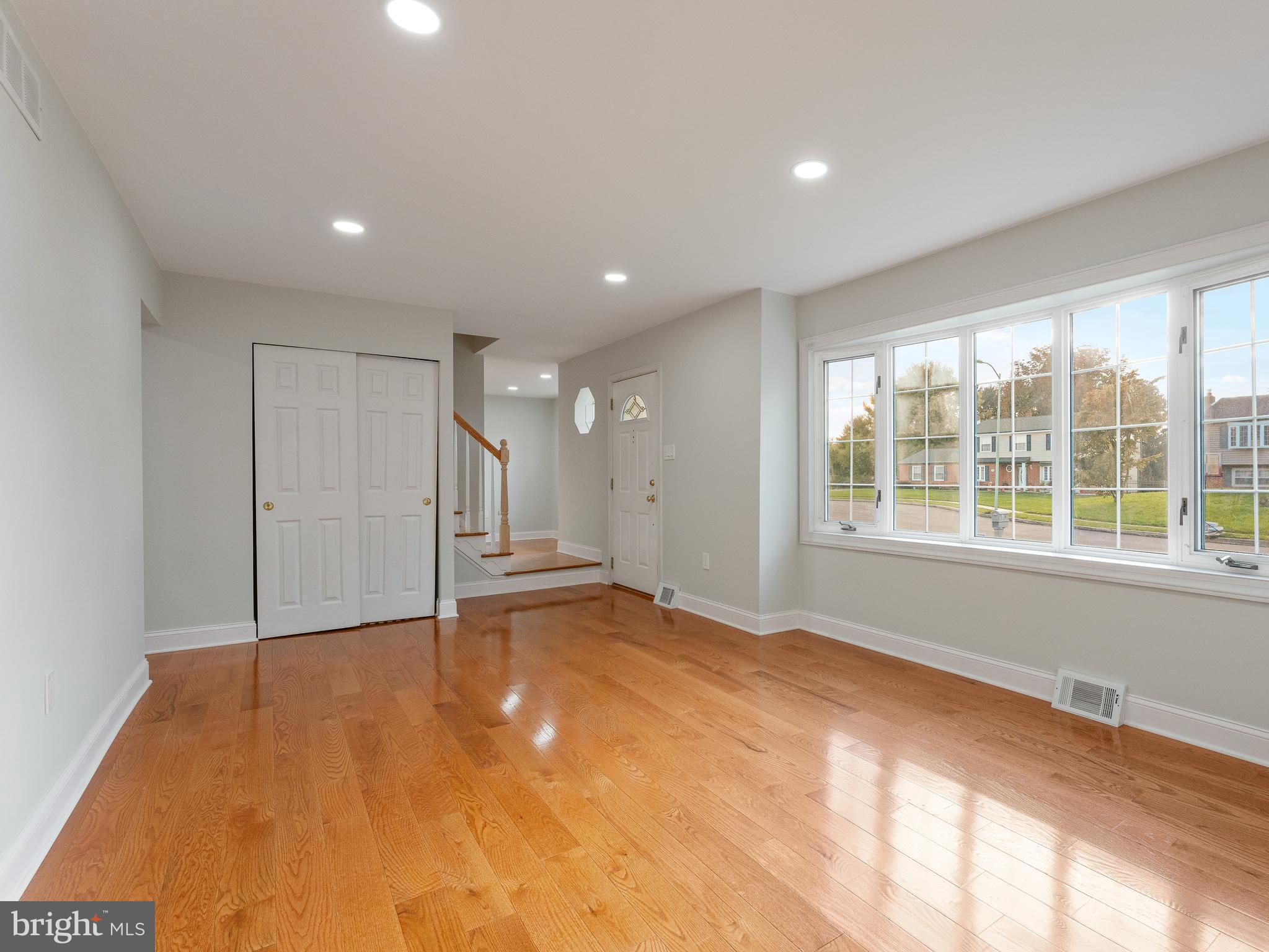 WILLOWBROOK - Residential