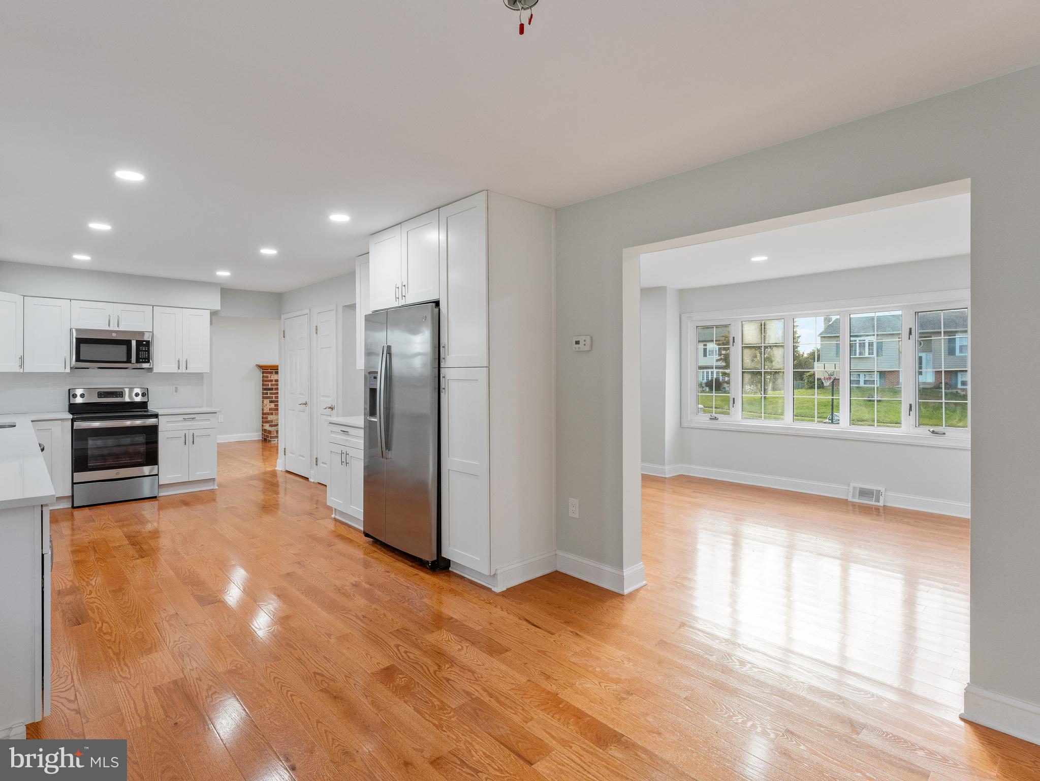 WILLOWBROOK - Residential