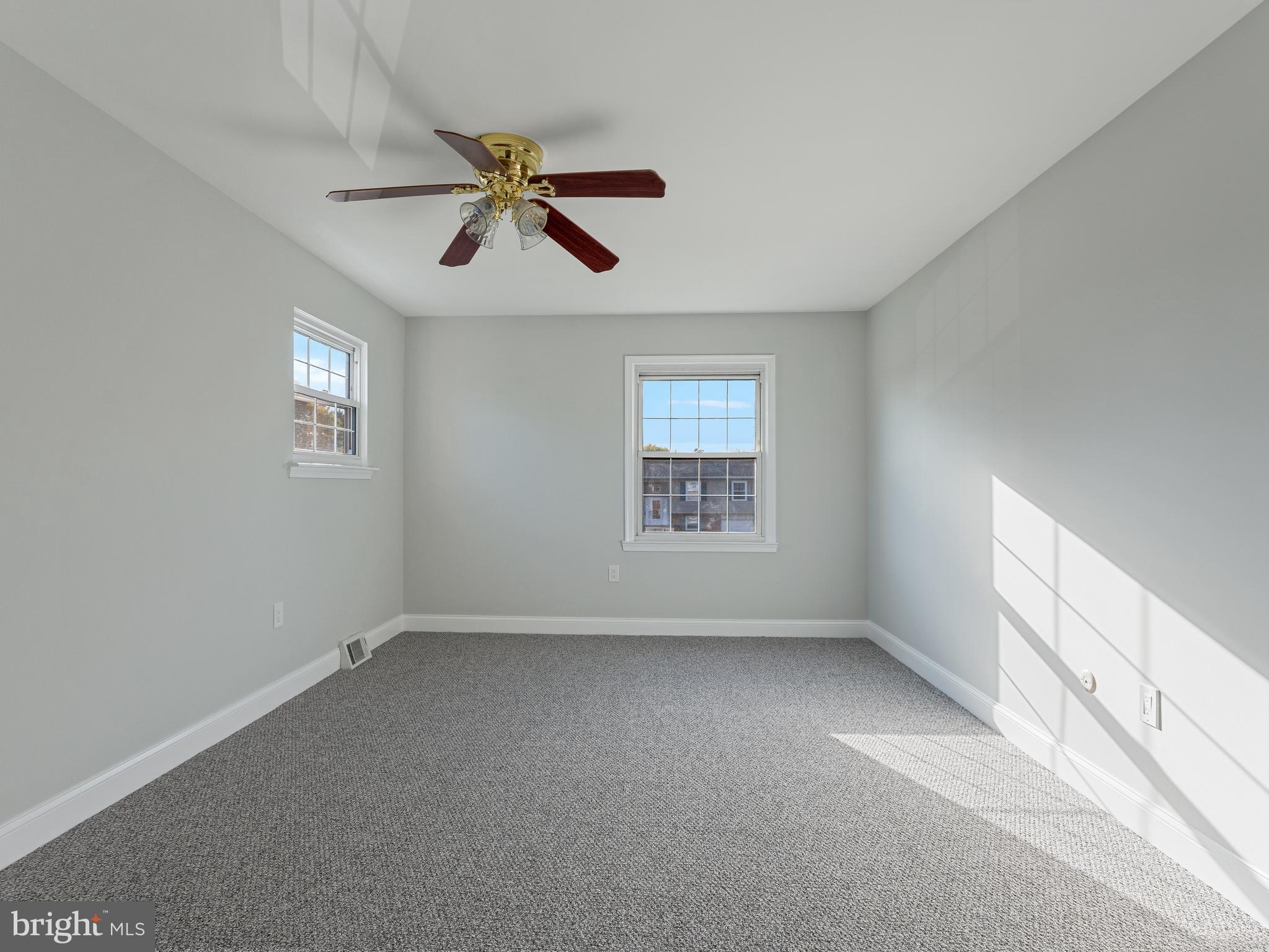 WILLOWBROOK - Residential