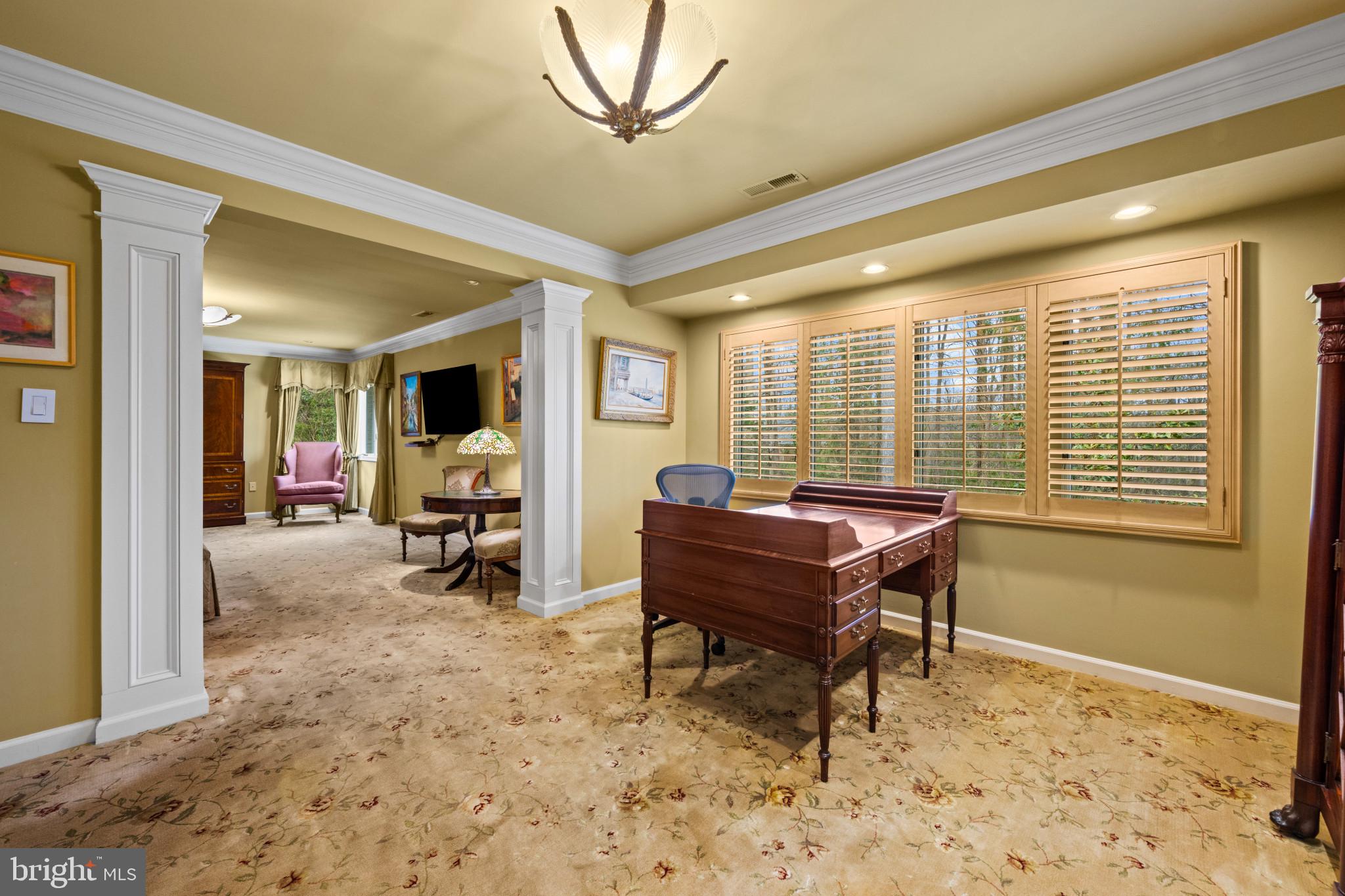 HUNTINGTON - Residential