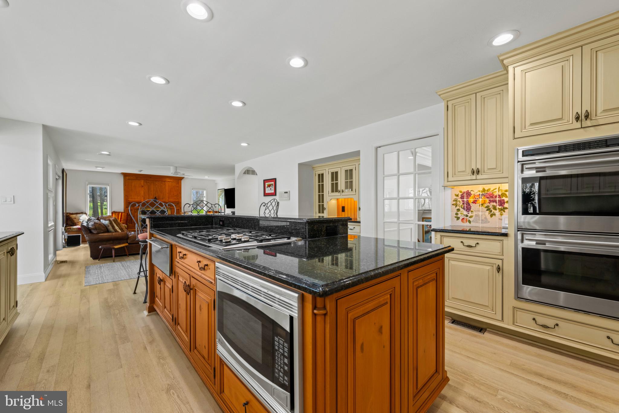 HUNTINGTON - Residential