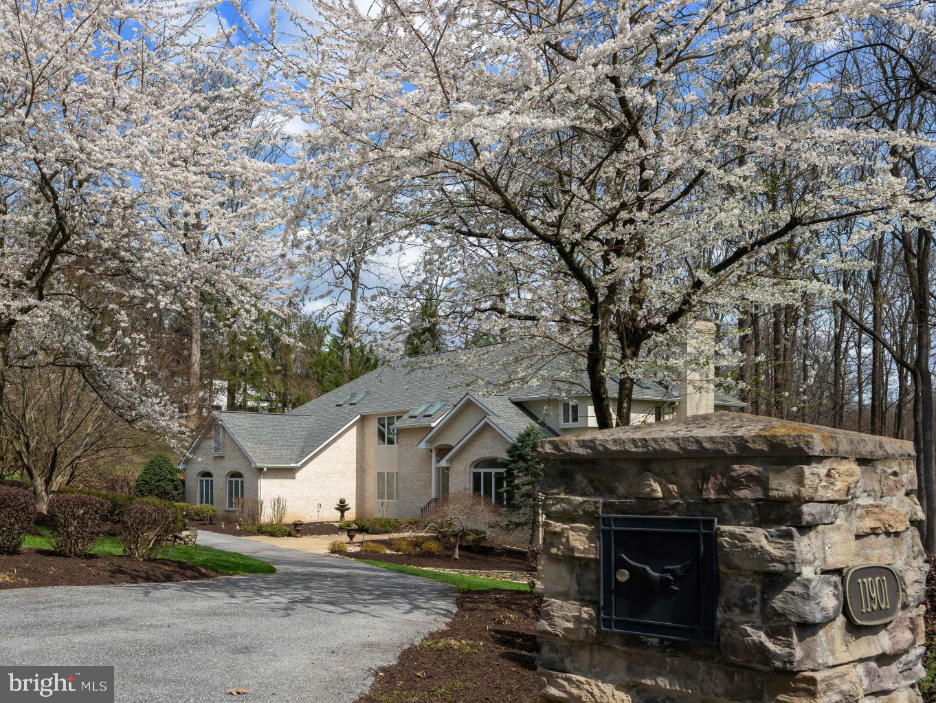 HUNTINGTON - Residential