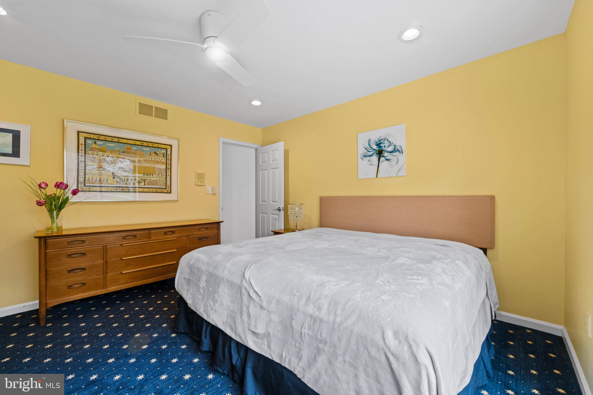 HUNTINGTON - Residential