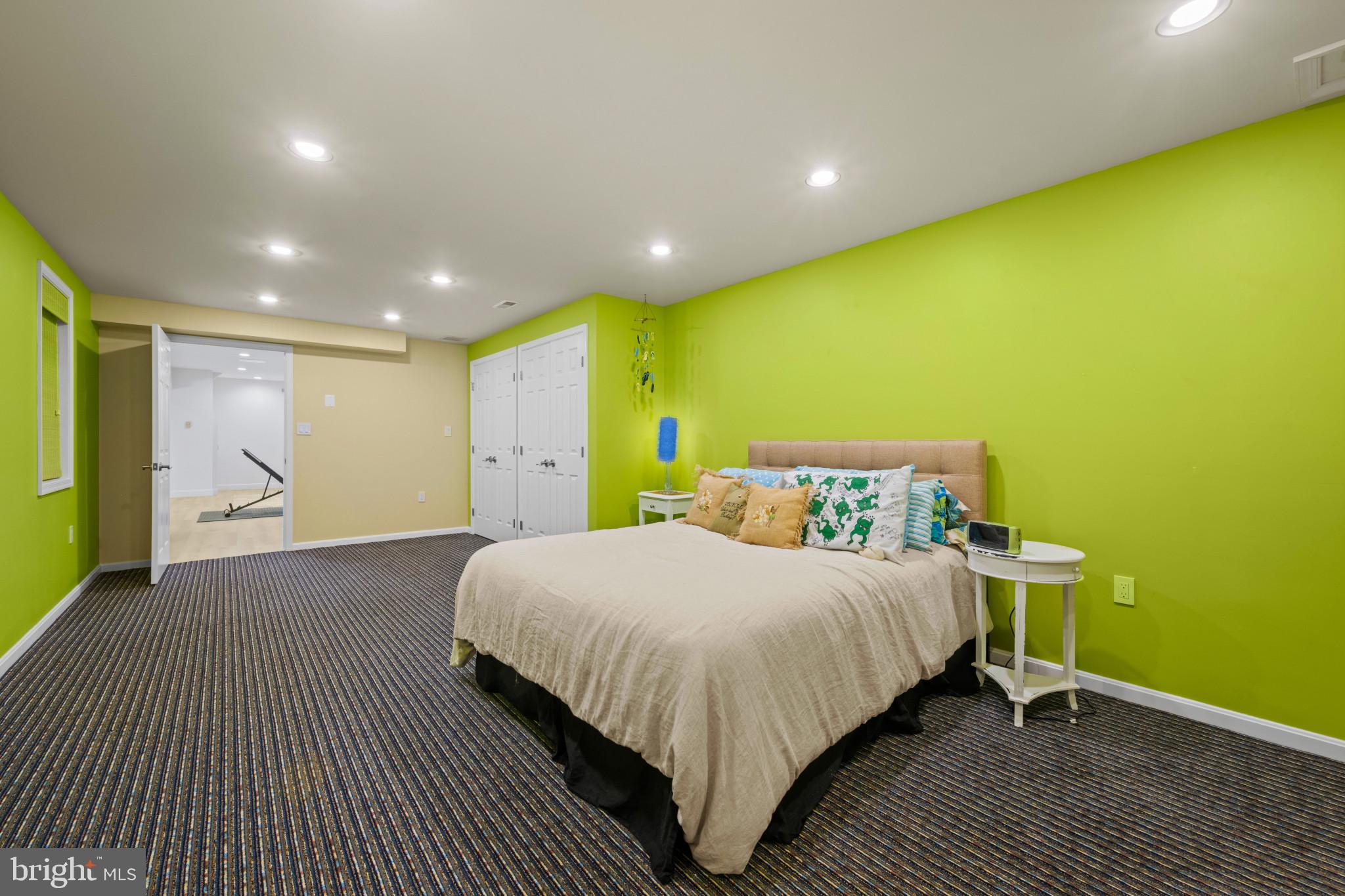 HUNTINGTON - Residential