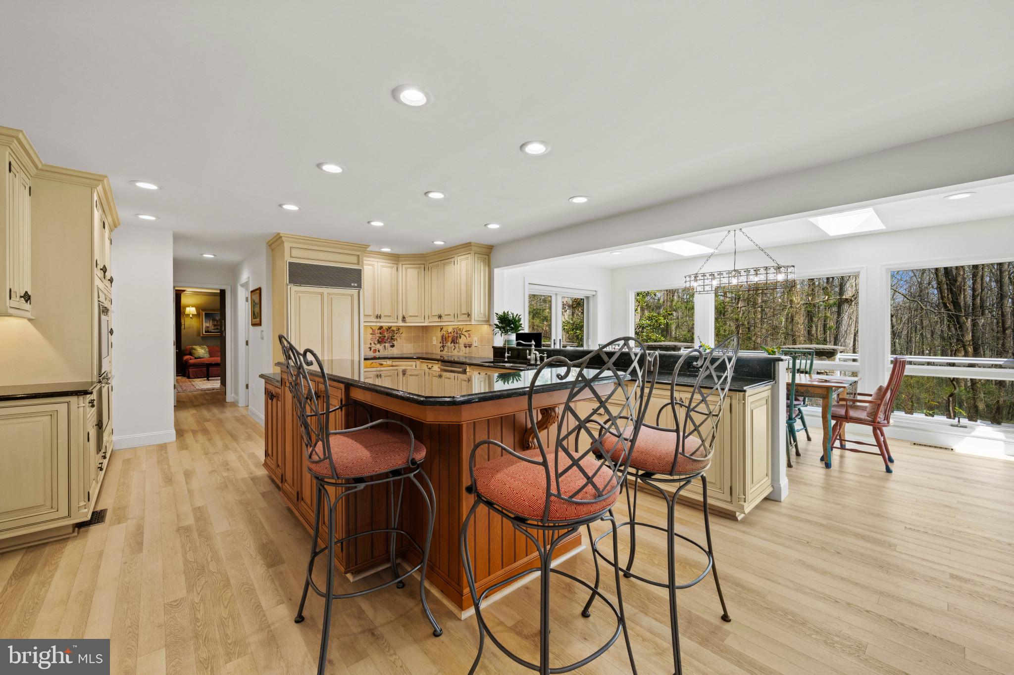 HUNTINGTON - Residential