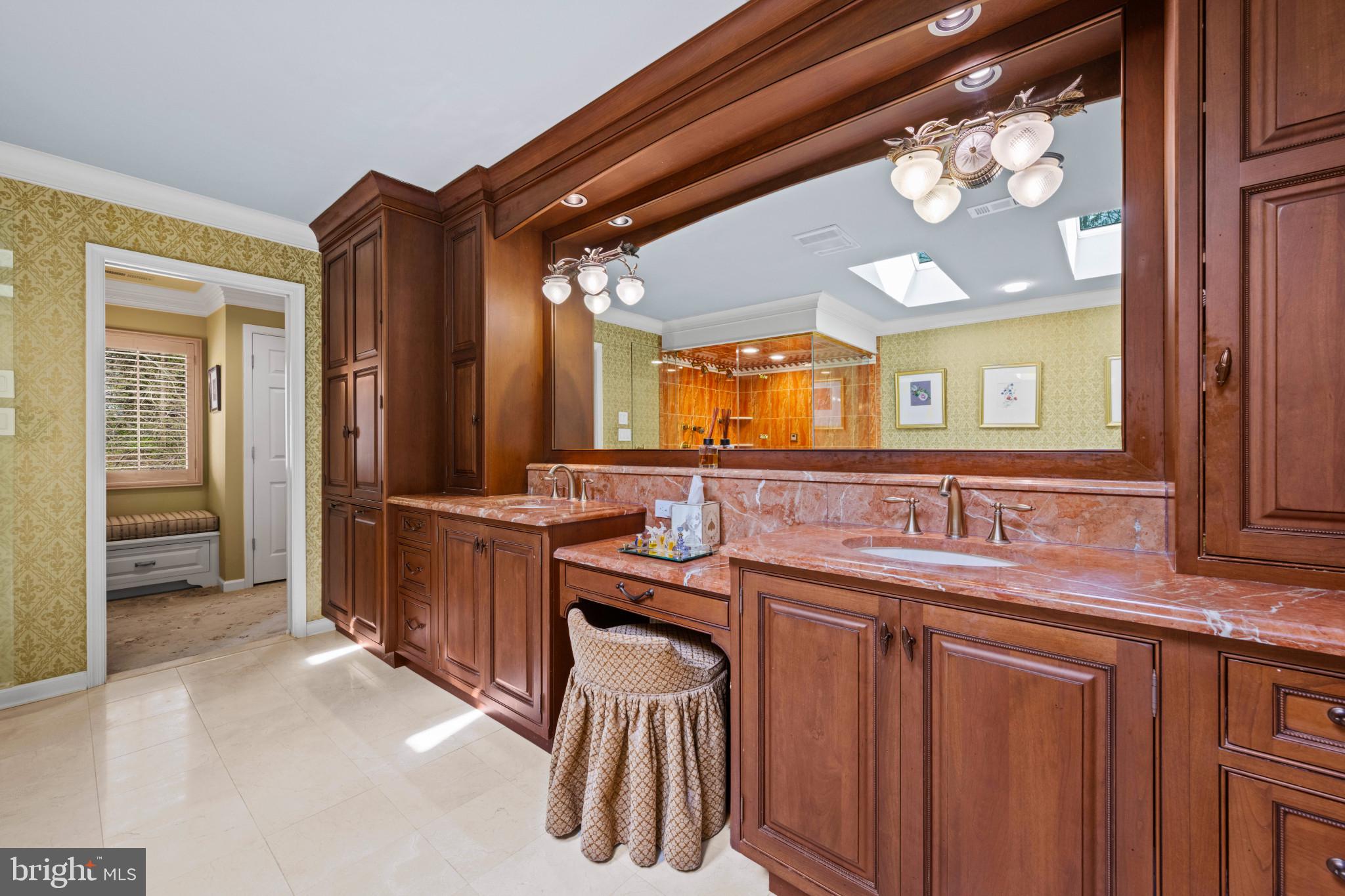 HUNTINGTON - Residential