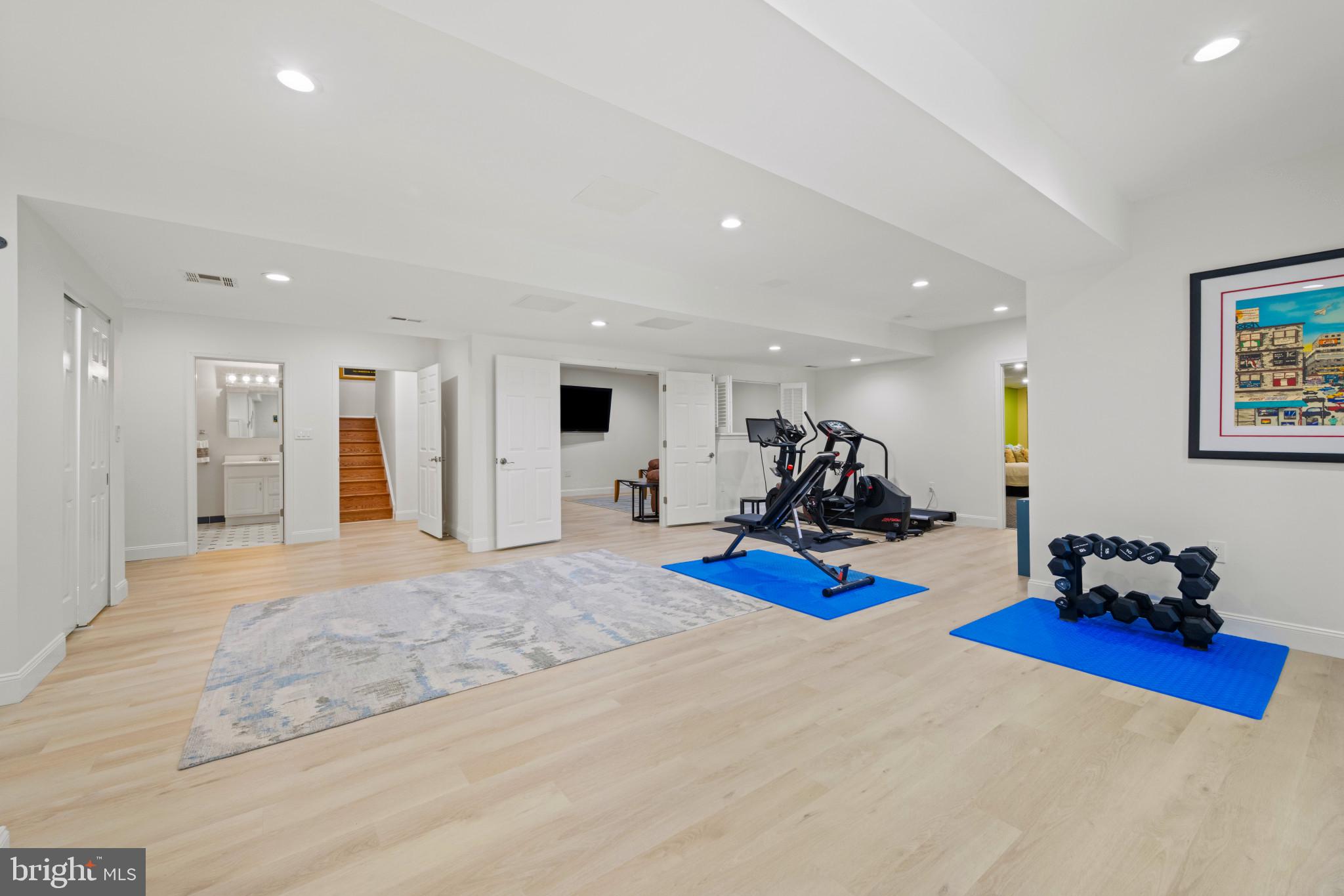 HUNTINGTON - Residential