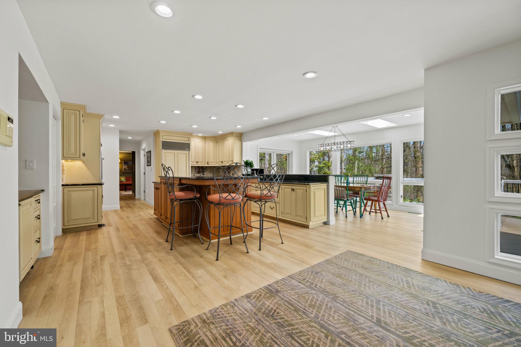 HUNTINGTON - Residential