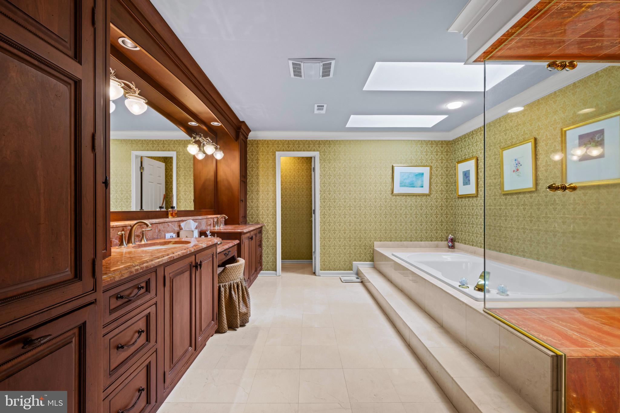 HUNTINGTON - Residential