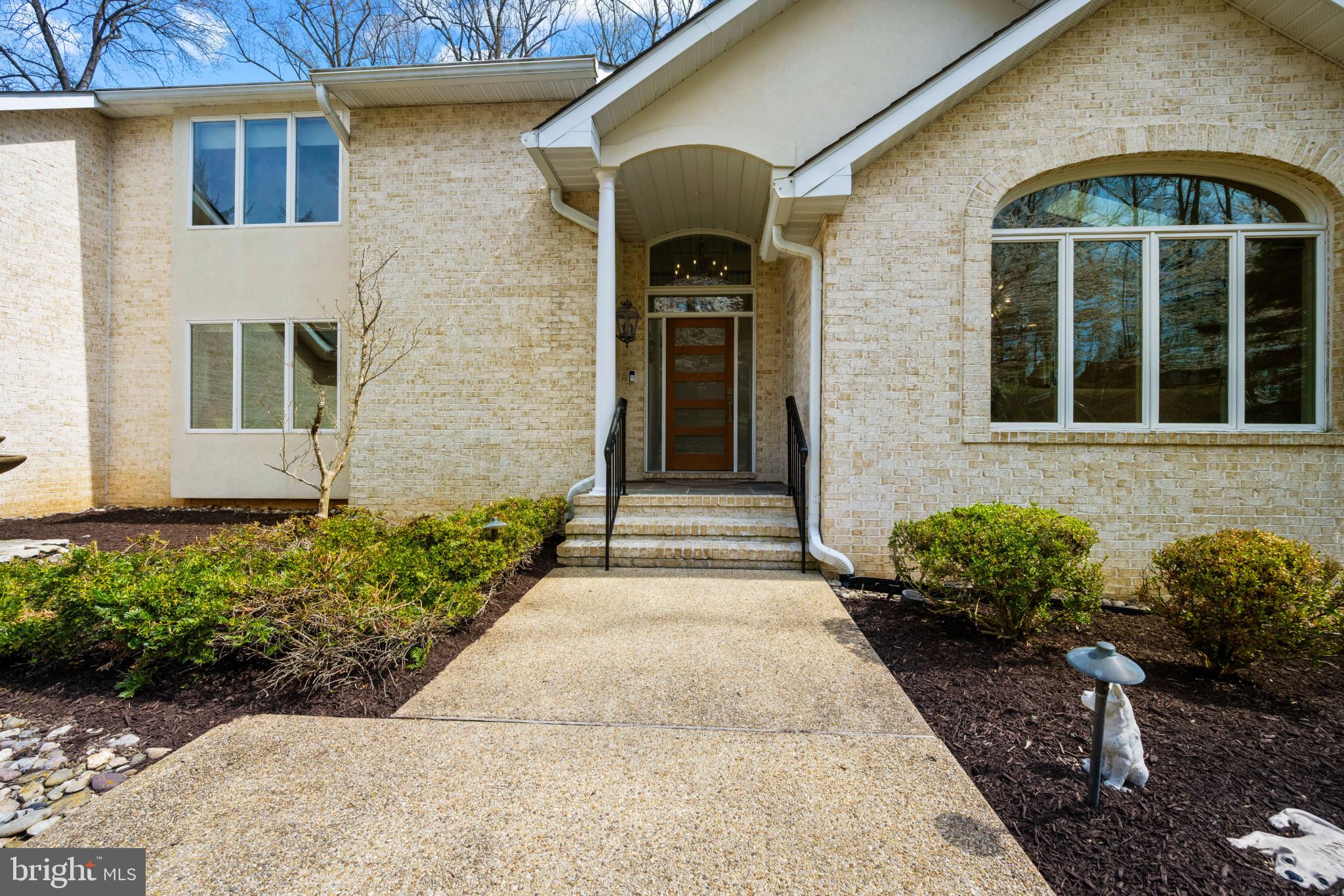 HUNTINGTON - Residential