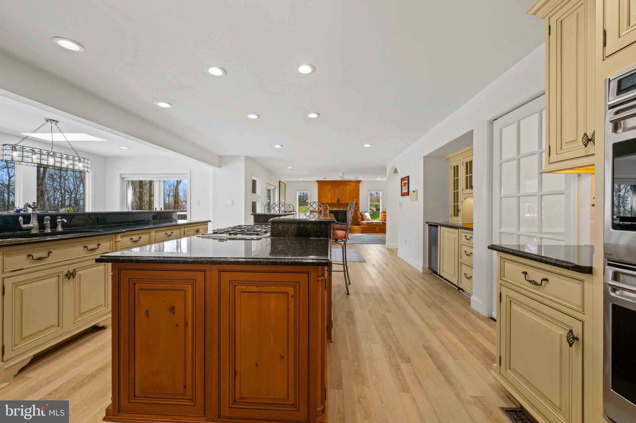 HUNTINGTON - Residential