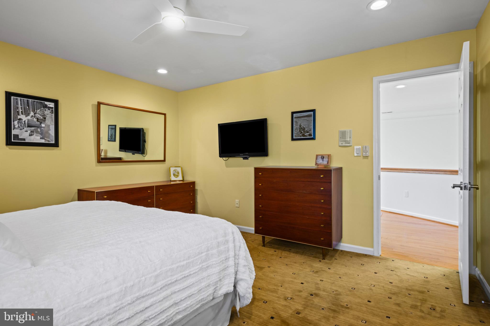 HUNTINGTON - Residential