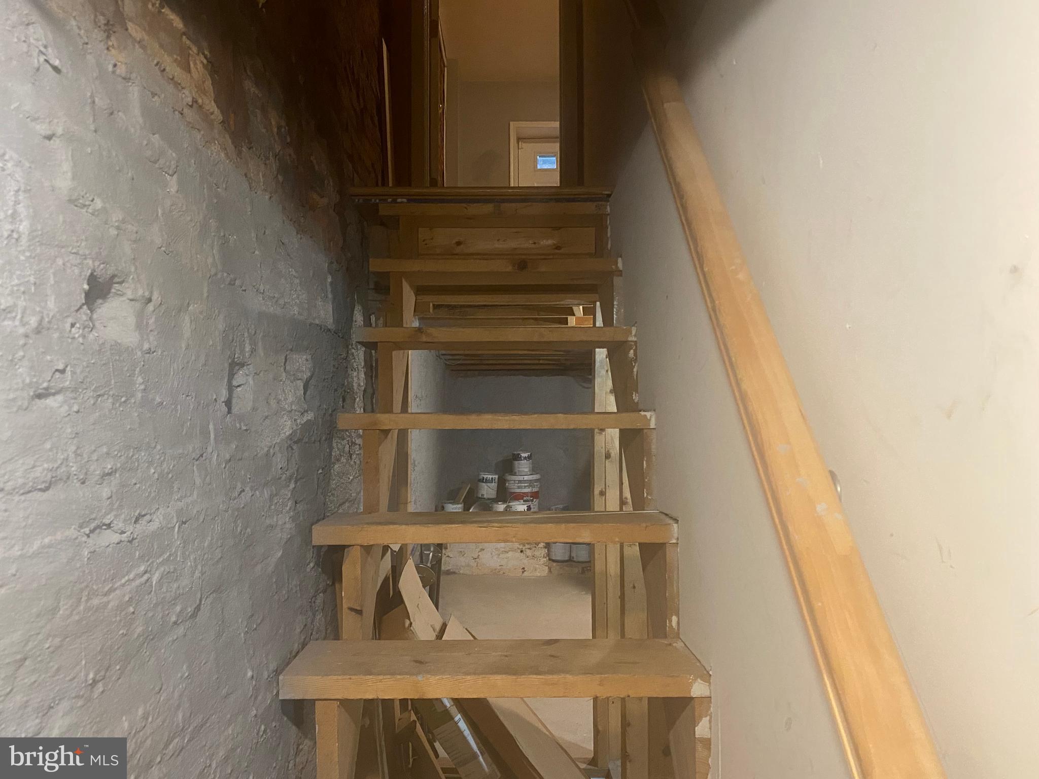 FEDERAL HILL HISTORIC DISTRICT - Residential Lease