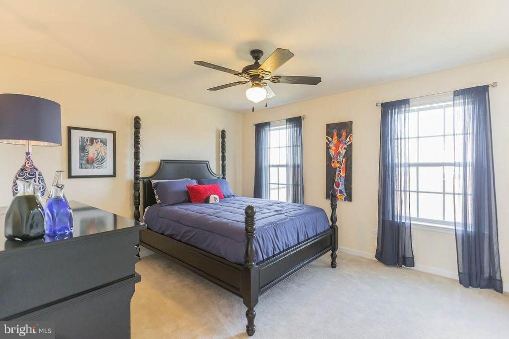 POND VIEW ESTATES - Residential