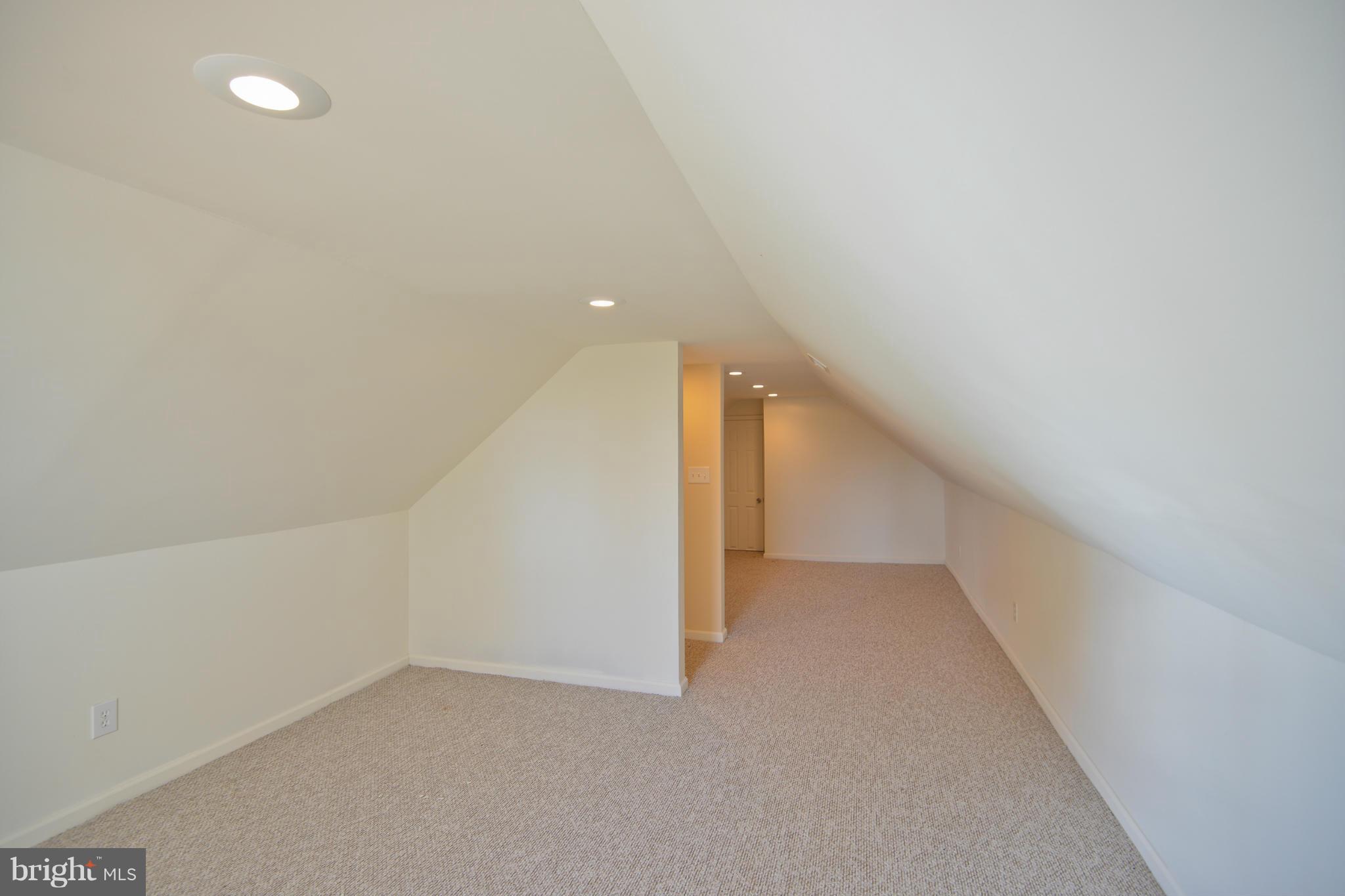 RADIANT VALLEY - Residential