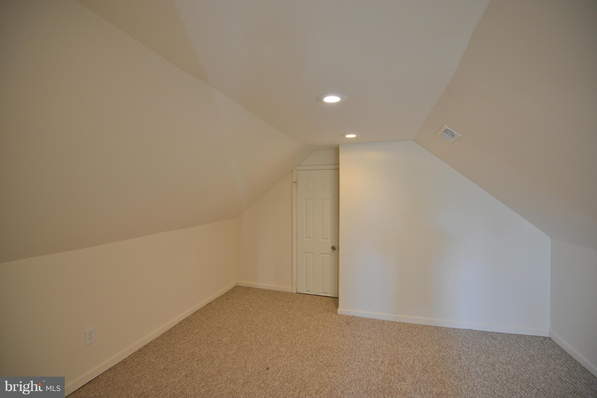 RADIANT VALLEY - Residential