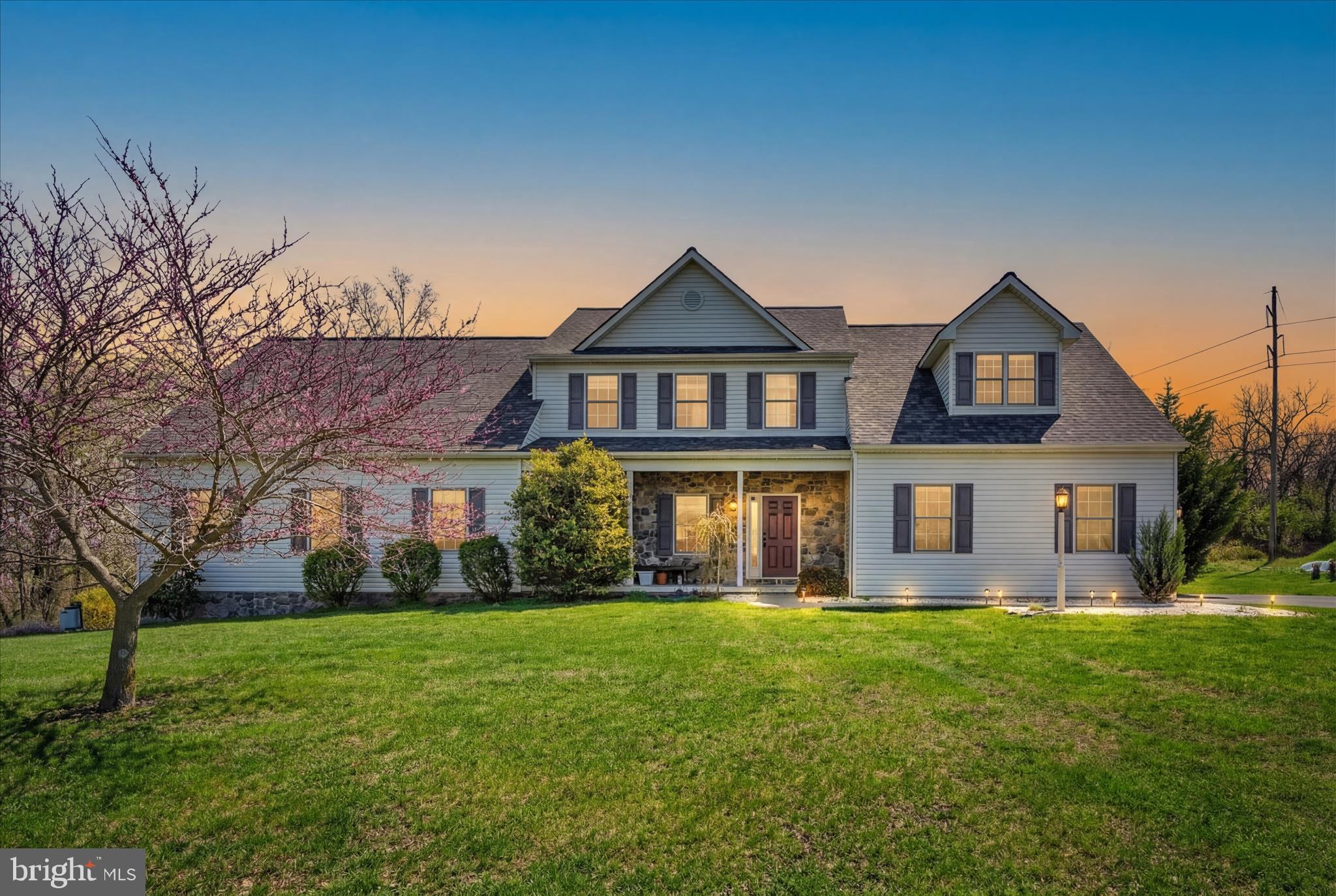 CRESTWOOD ESTATES - Residential