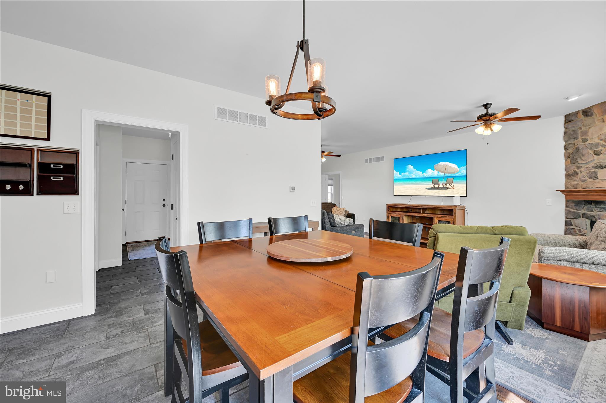 CRESTWOOD ESTATES - Residential