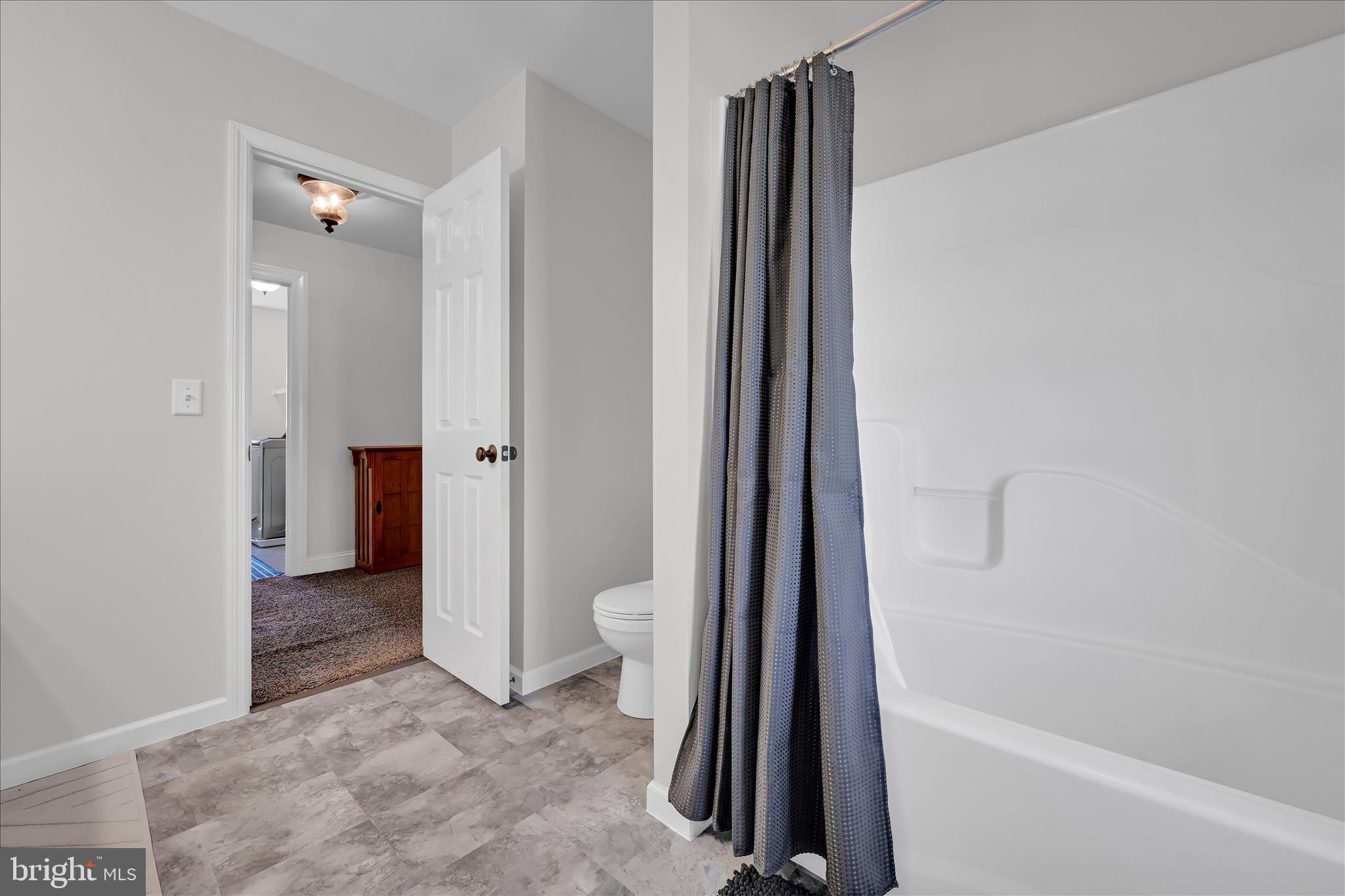 CRESTWOOD ESTATES - Residential