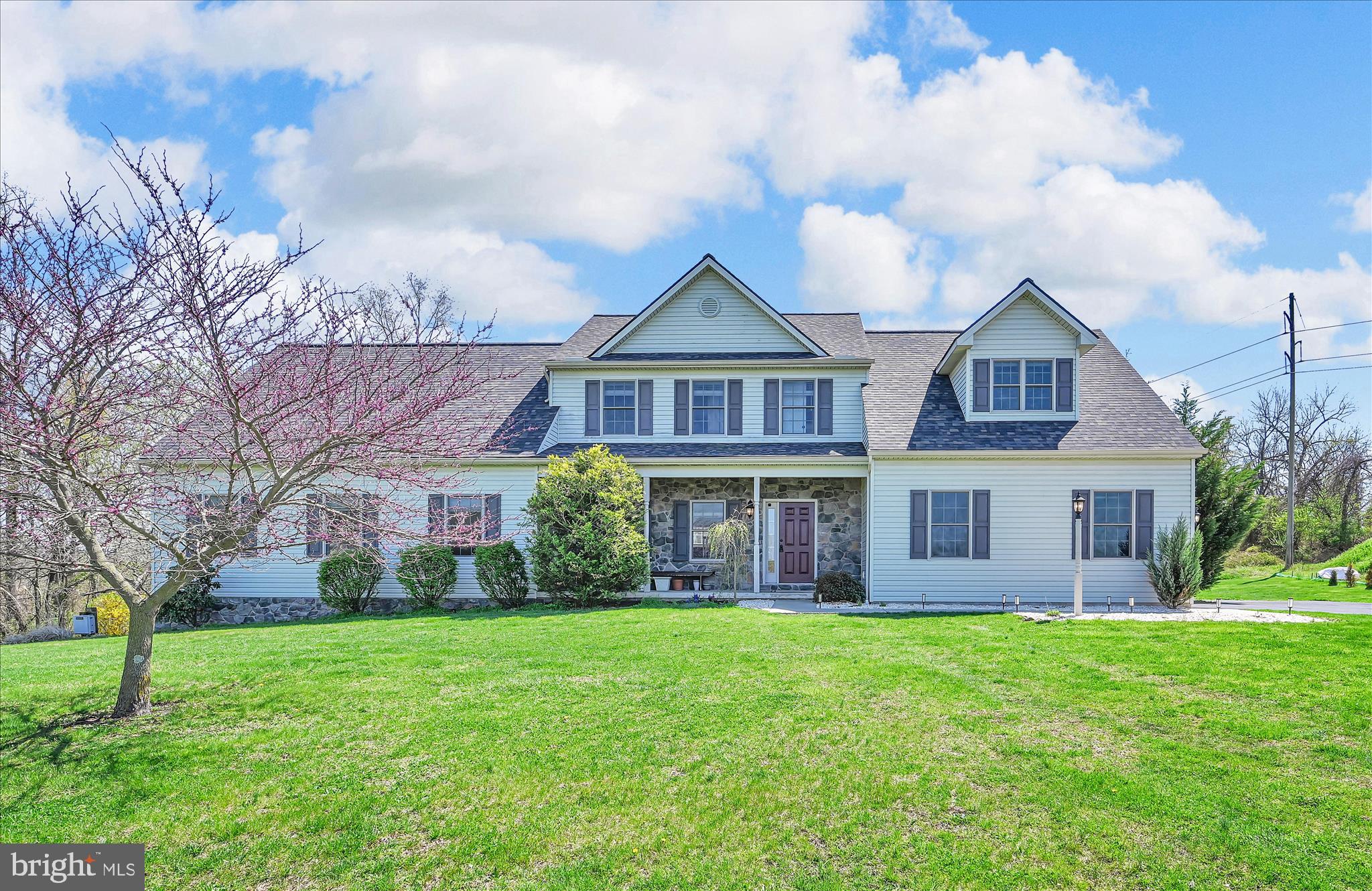 CRESTWOOD ESTATES - Residential