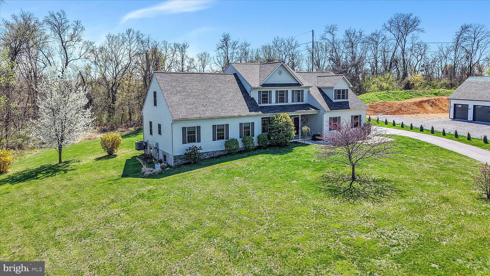 CRESTWOOD ESTATES - Residential