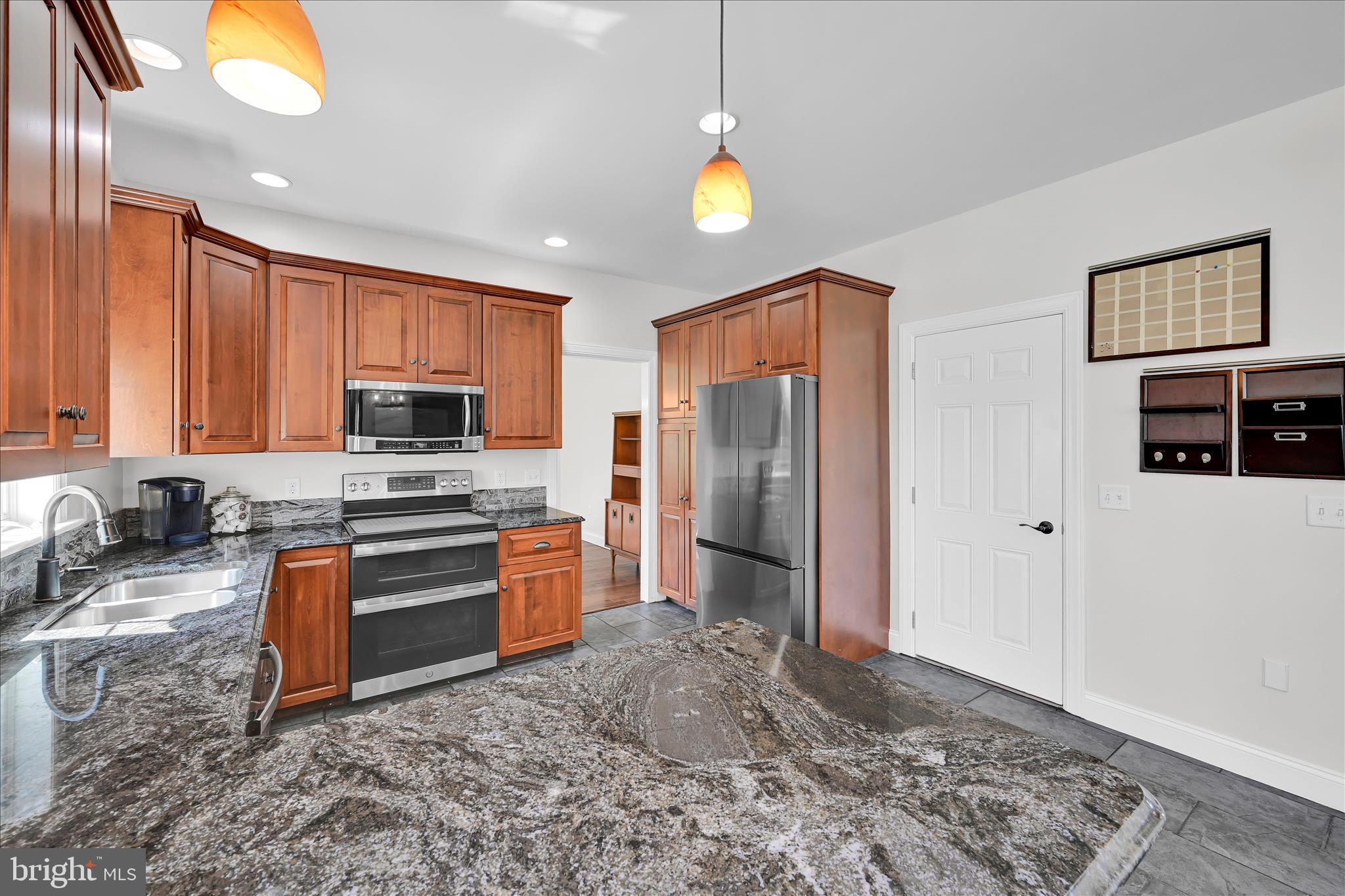 CRESTWOOD ESTATES - Residential