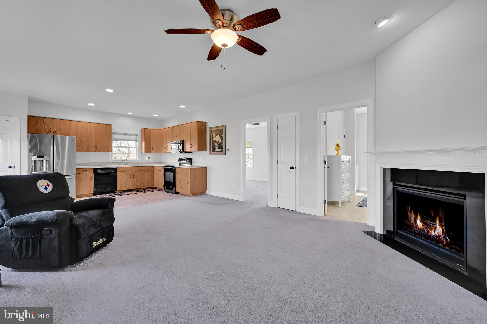 CRESTWOOD ESTATES - Residential