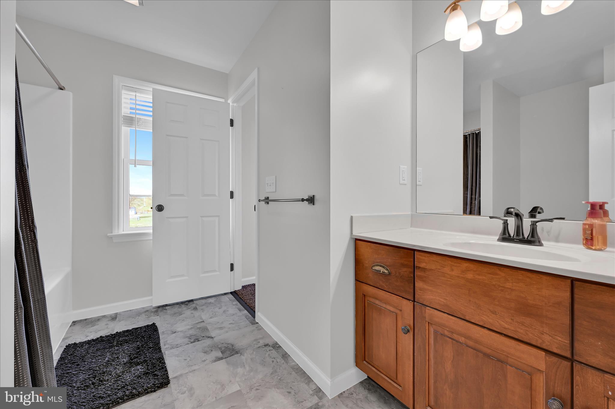 CRESTWOOD ESTATES - Residential