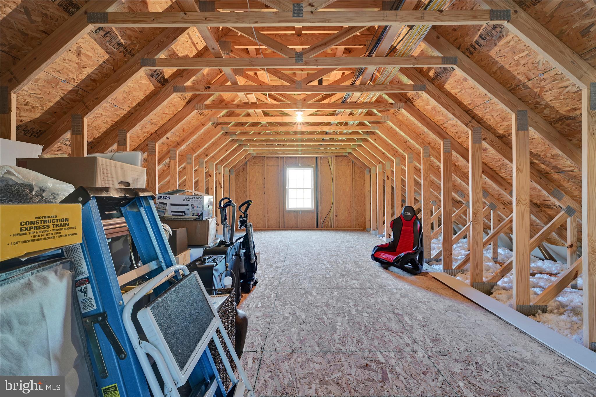 CRESTWOOD ESTATES - Residential