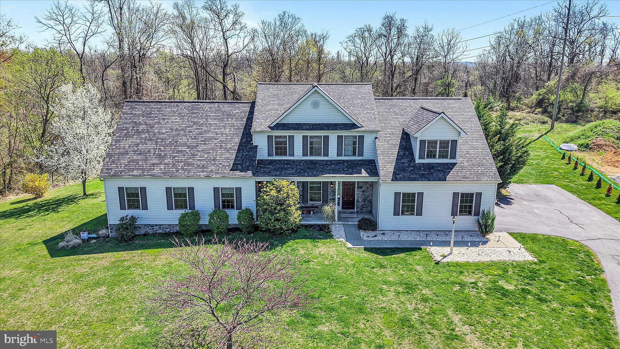 CRESTWOOD ESTATES - Residential