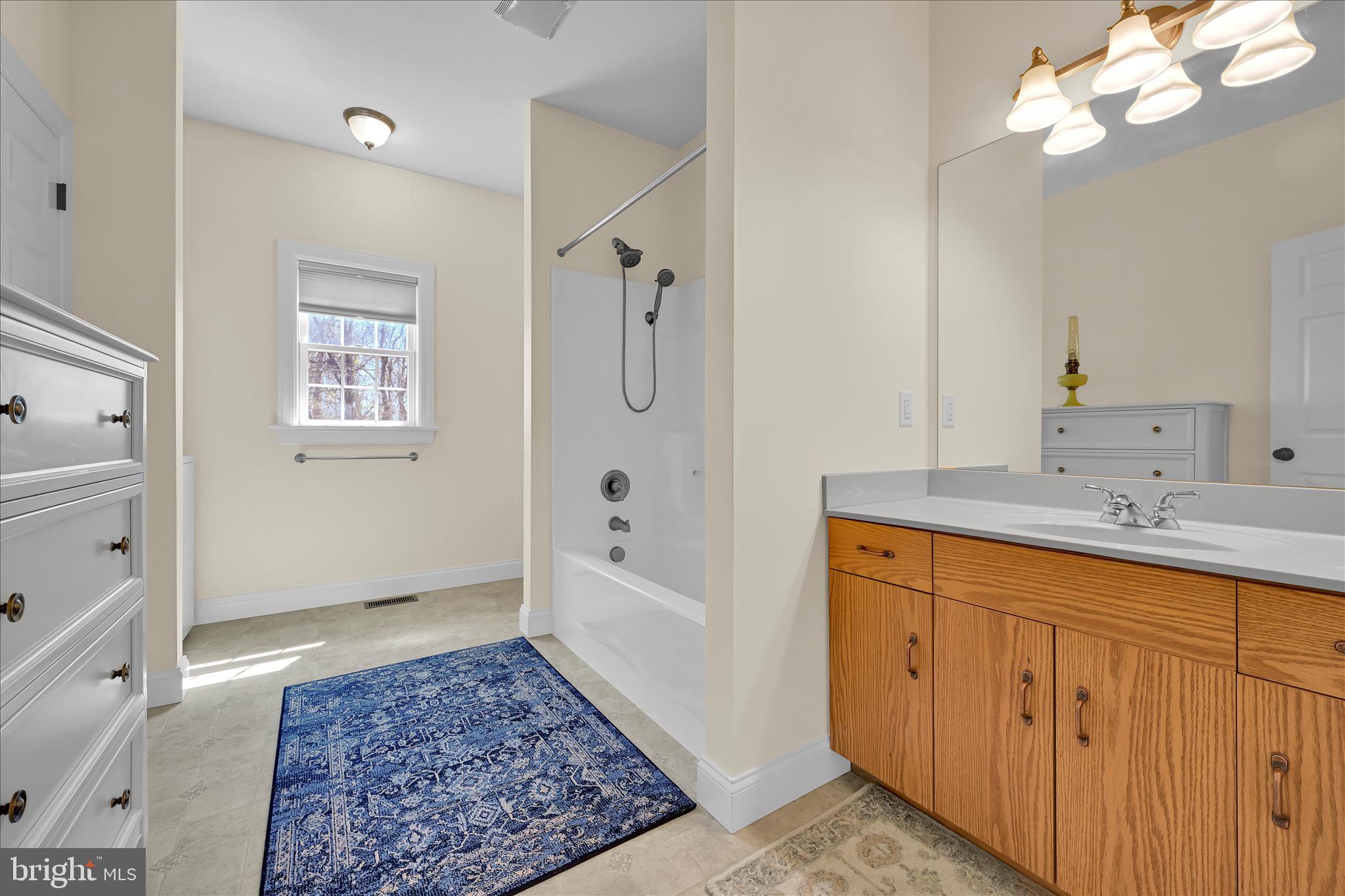 CRESTWOOD ESTATES - Residential