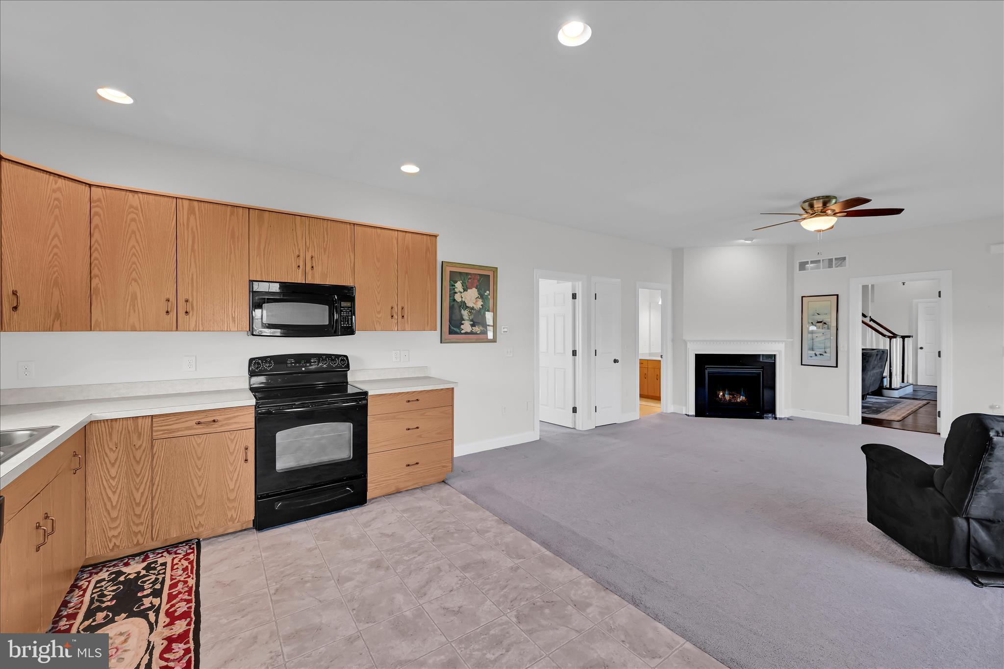 CRESTWOOD ESTATES - Residential