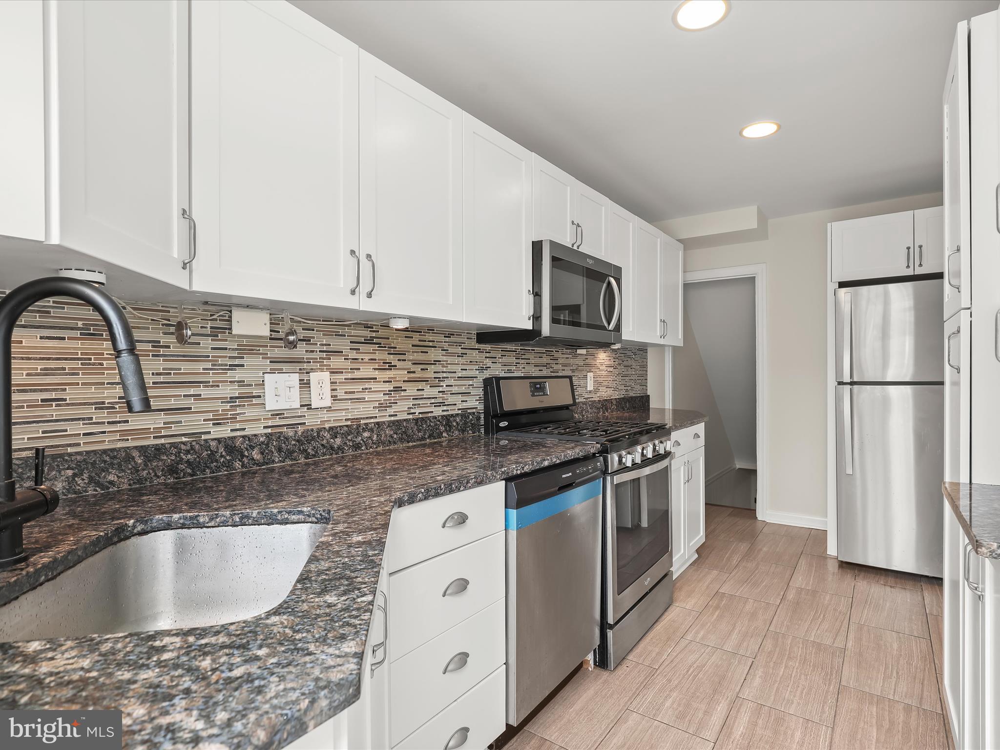 KNETTISHALL - Residential