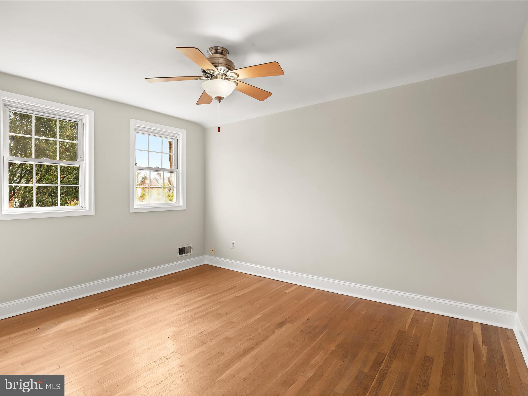 KNETTISHALL - Residential