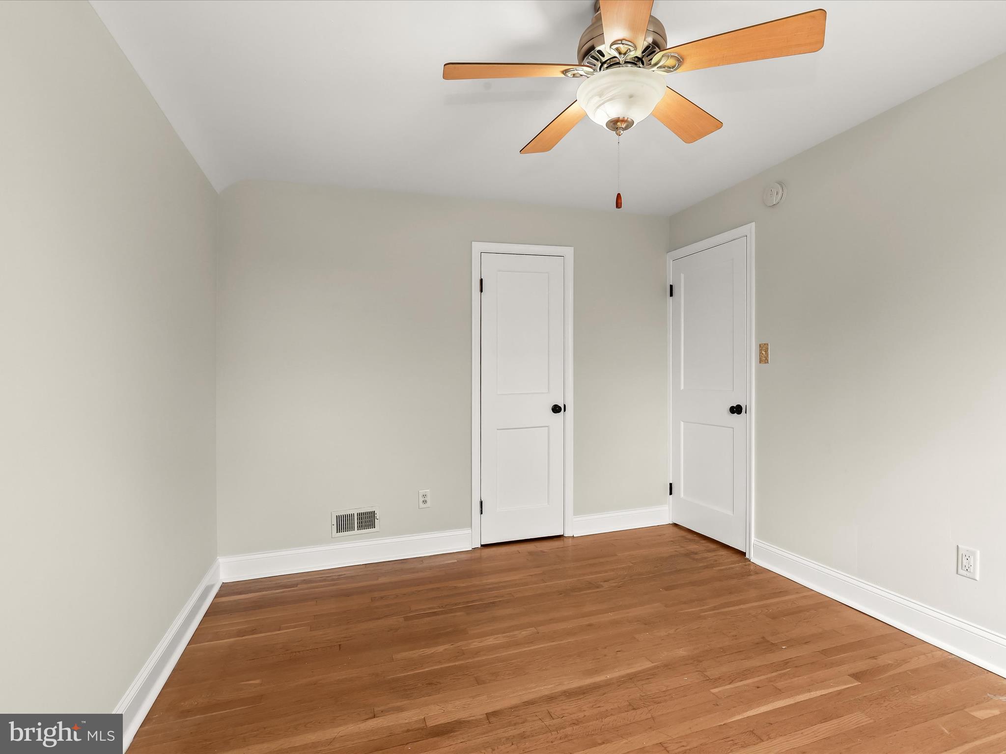 KNETTISHALL - Residential