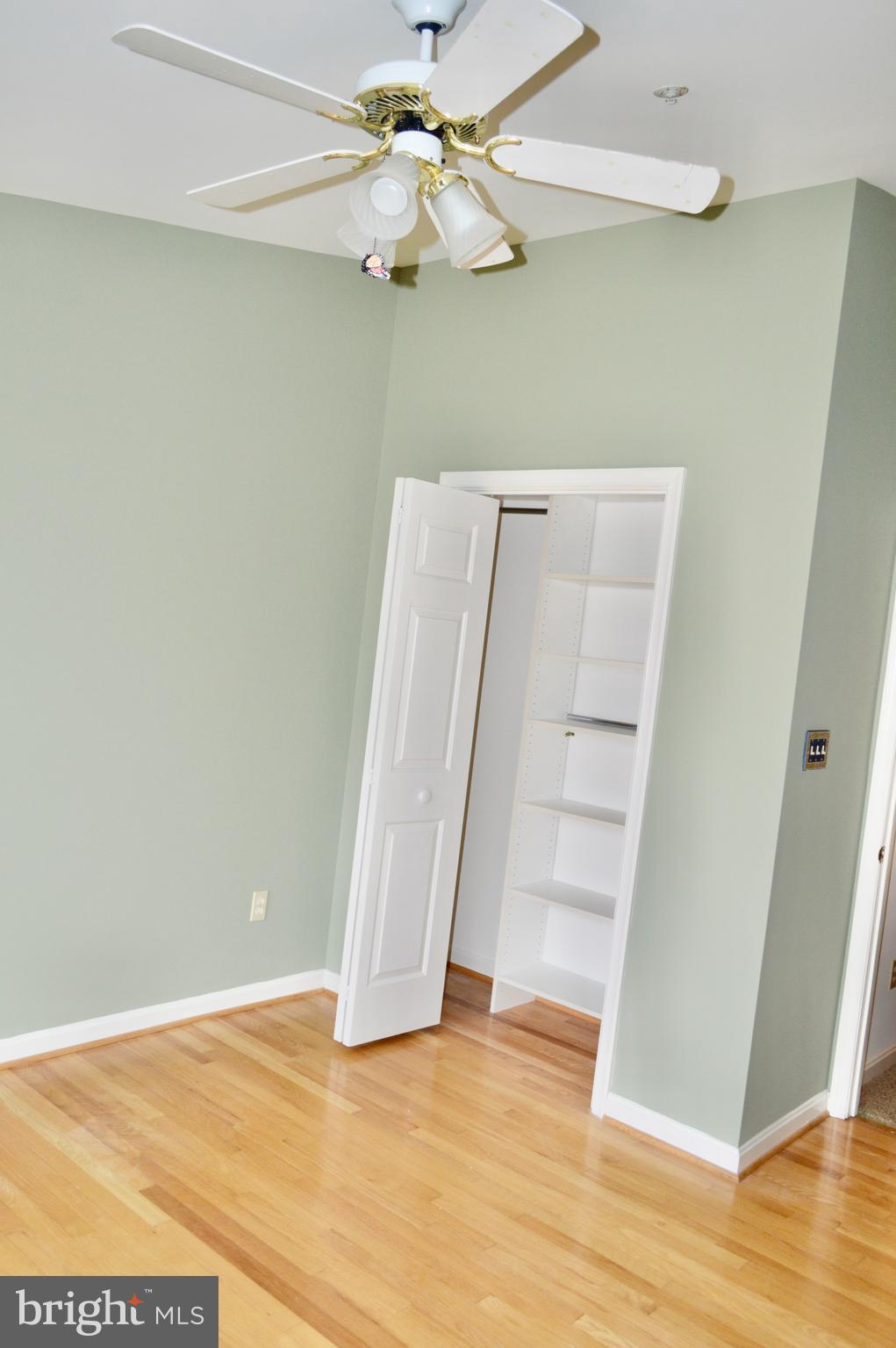 LAKETREE - Residential