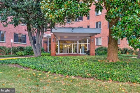 3000 SPOUT RUN PARKWAY A306 ARLINGTON VA 22201